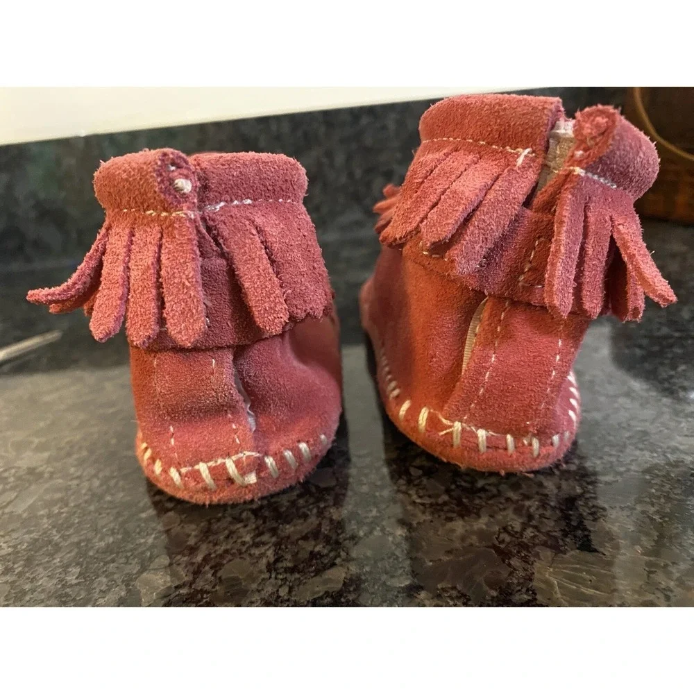Minnetonka Pink Suede Fringe Moccasin Booties 5 Toddler